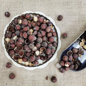 Geröstete Haselnüsse mit Schale