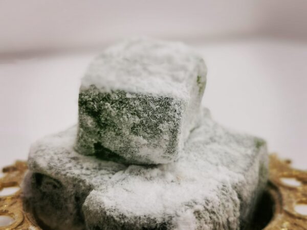 Türkische Süßware (Lokum) mit Minzgeschmack – Bild 2