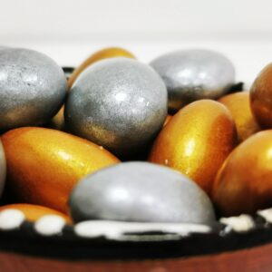 Kandierte Mandeln (silber- und goldfarben)