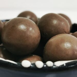 Dragee mit Schokolade