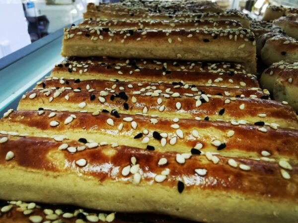 Türkische Plätzchen Sticks mit Sesam – Bild 2